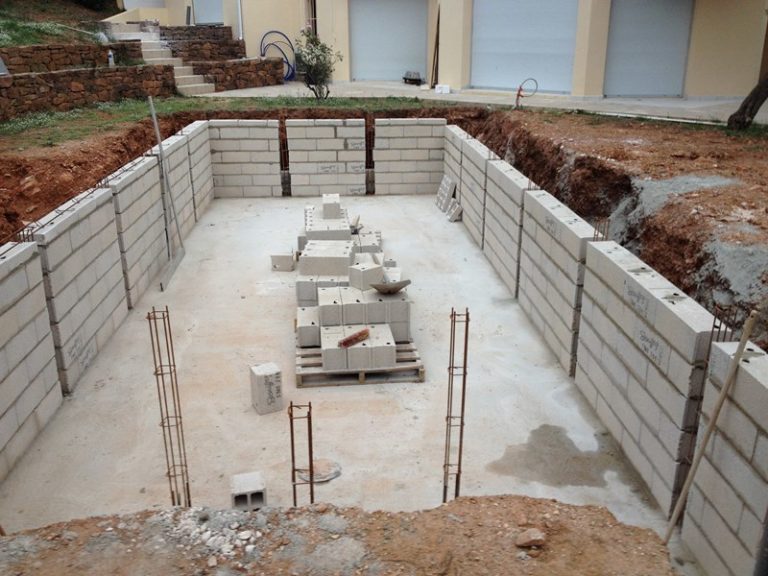 CONSTRUCTION PISCINE MOINS CHER à 570 000  ariaryle M2 - TANA, MADAGASCAR