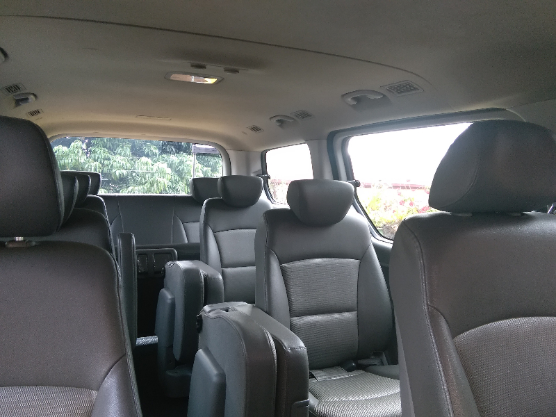 location de voiture hyundai grand starex Miniature 1