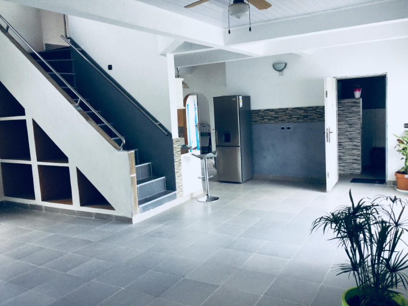 A VENDRE UN GRAND VILLA TAMATAVE AMBALAMANASY Miniature 1