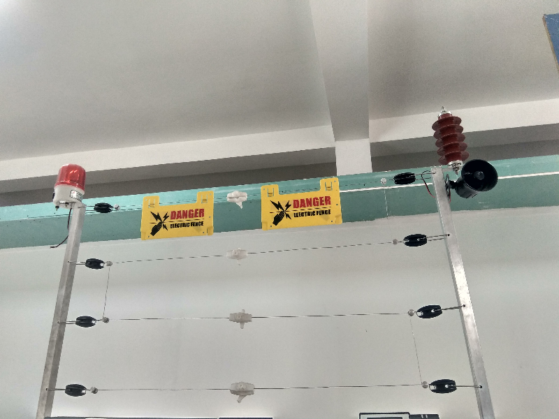CLOTURE ELECTRIQUE POUR SECURISER VOTRE PROPRIETE !!!!! - Antananarivo, Madagascar