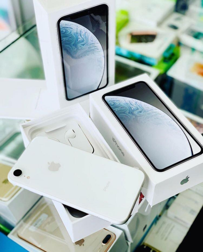 Buy Now Apple iPhone 11 Pro Max,iPhone X,iPhone XR All Sealed Miniature 1