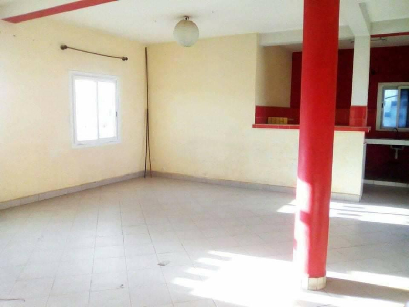 TERRAIN A VENDRE SOAVINIMERINA et Maison a louer - tana, Mada