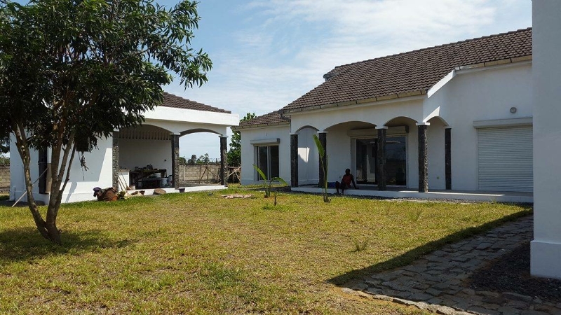 Villa proche de tamatave Miniature 3