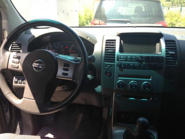 nissan navara 2.5 dci 174 double cabine élégance Miniature 1