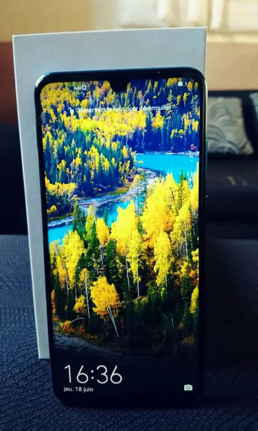 Smartphone haut de gamme à vendre Image principale