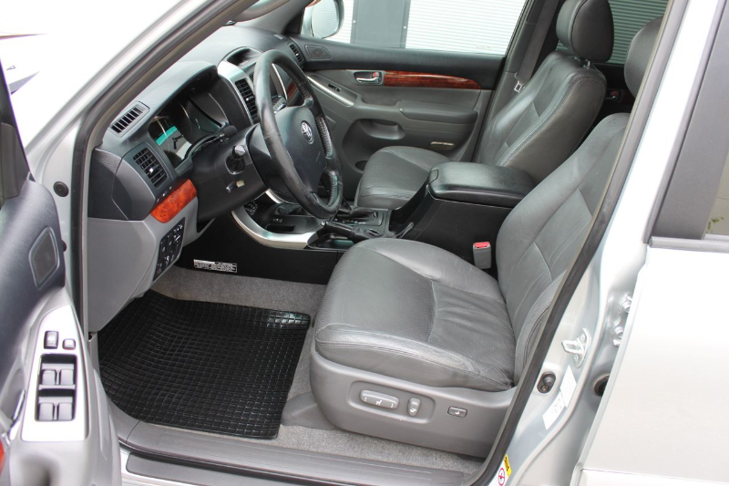 Toyota land cruiser prado GX à 48,500,000 Ar Miniature 2