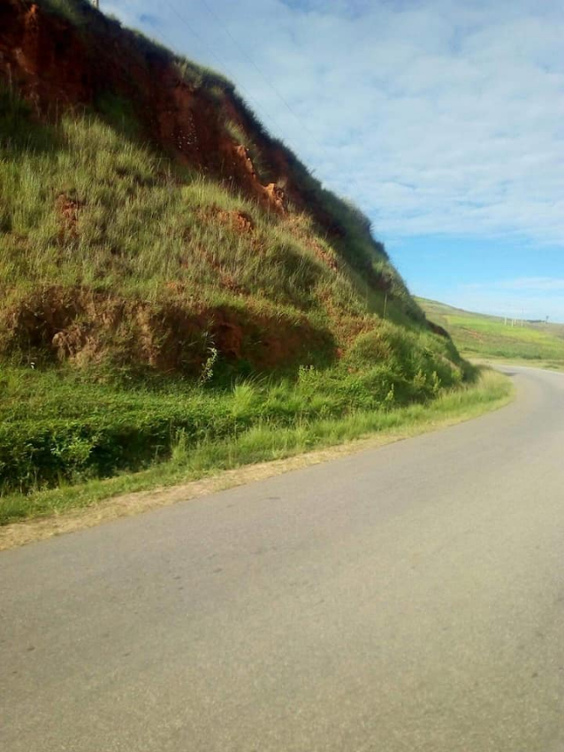 TANY MORA AMORON-DALANA RN1...ROUTE MANDEHA ANALAVORY Image principale