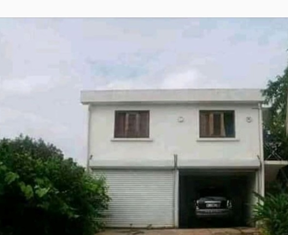 vends villa et studios Miniature 3