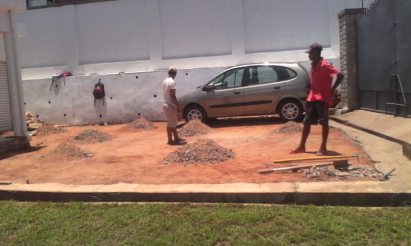 SPECIALISTE EN REVETEMENT SOL & ETANCHEITE : PAVAGE, BETON ARME,. …  ! Image principale
